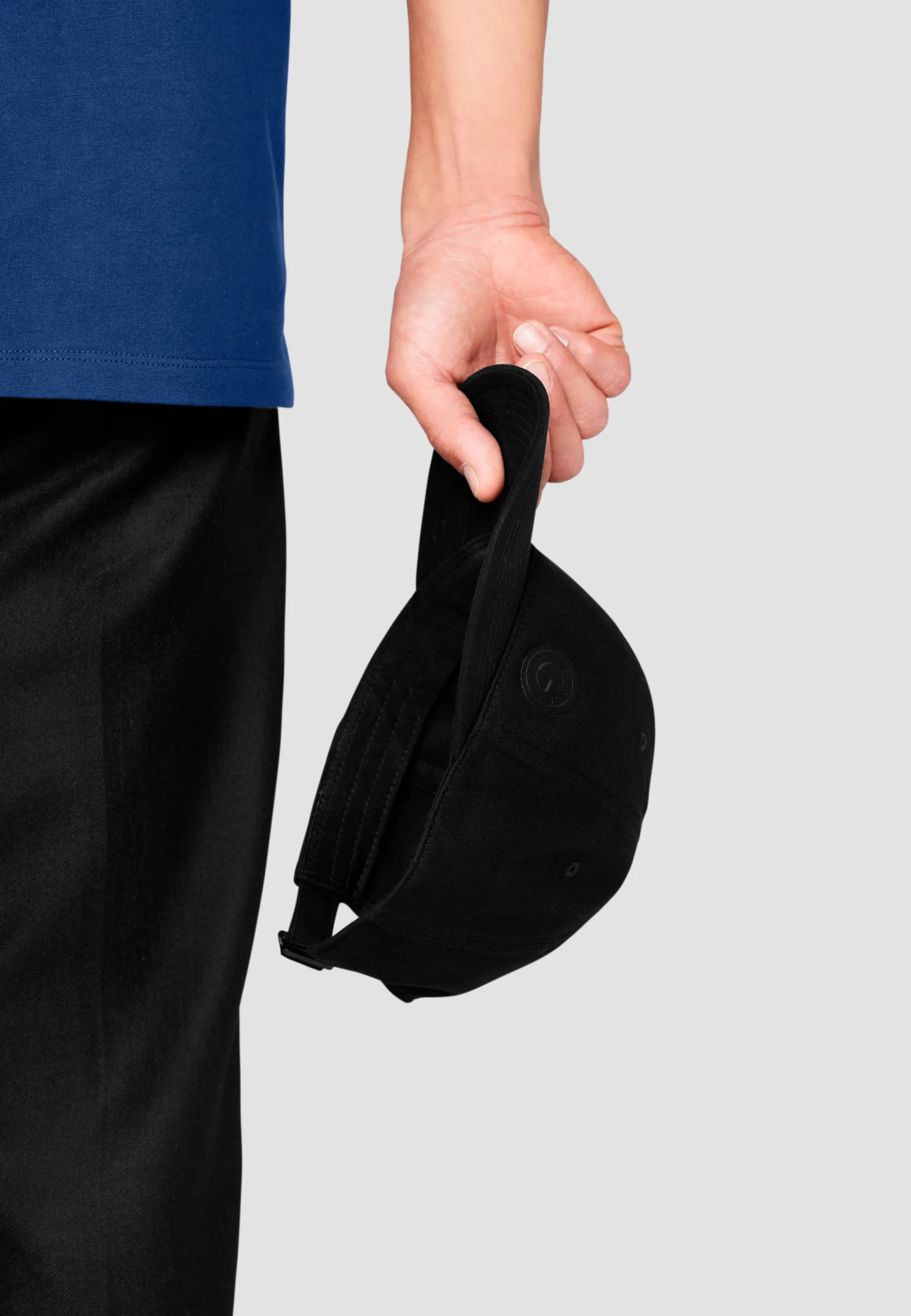 bmw_core_micro_symbol_cap_2.webp Caps<BMW Lifestyle BMW Core Micro Symbol Cap black