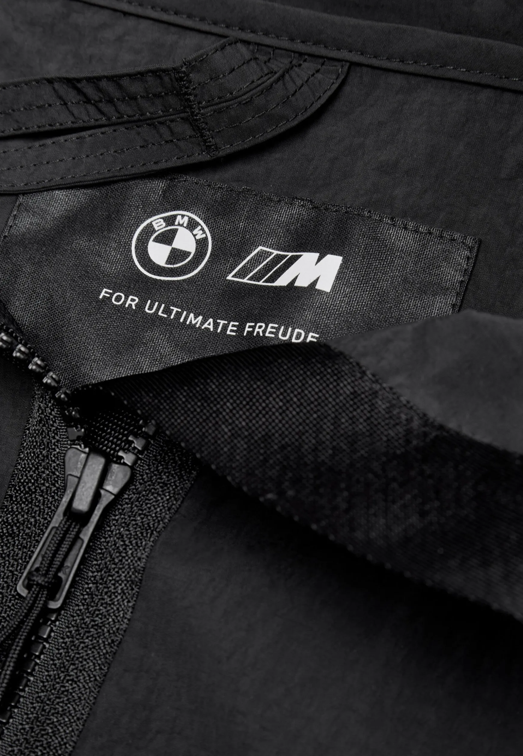 bmw_m_micro_travel_jacket_7.webp Jackets<BMW Lifestyle BMW M Micro Travel Jacket black