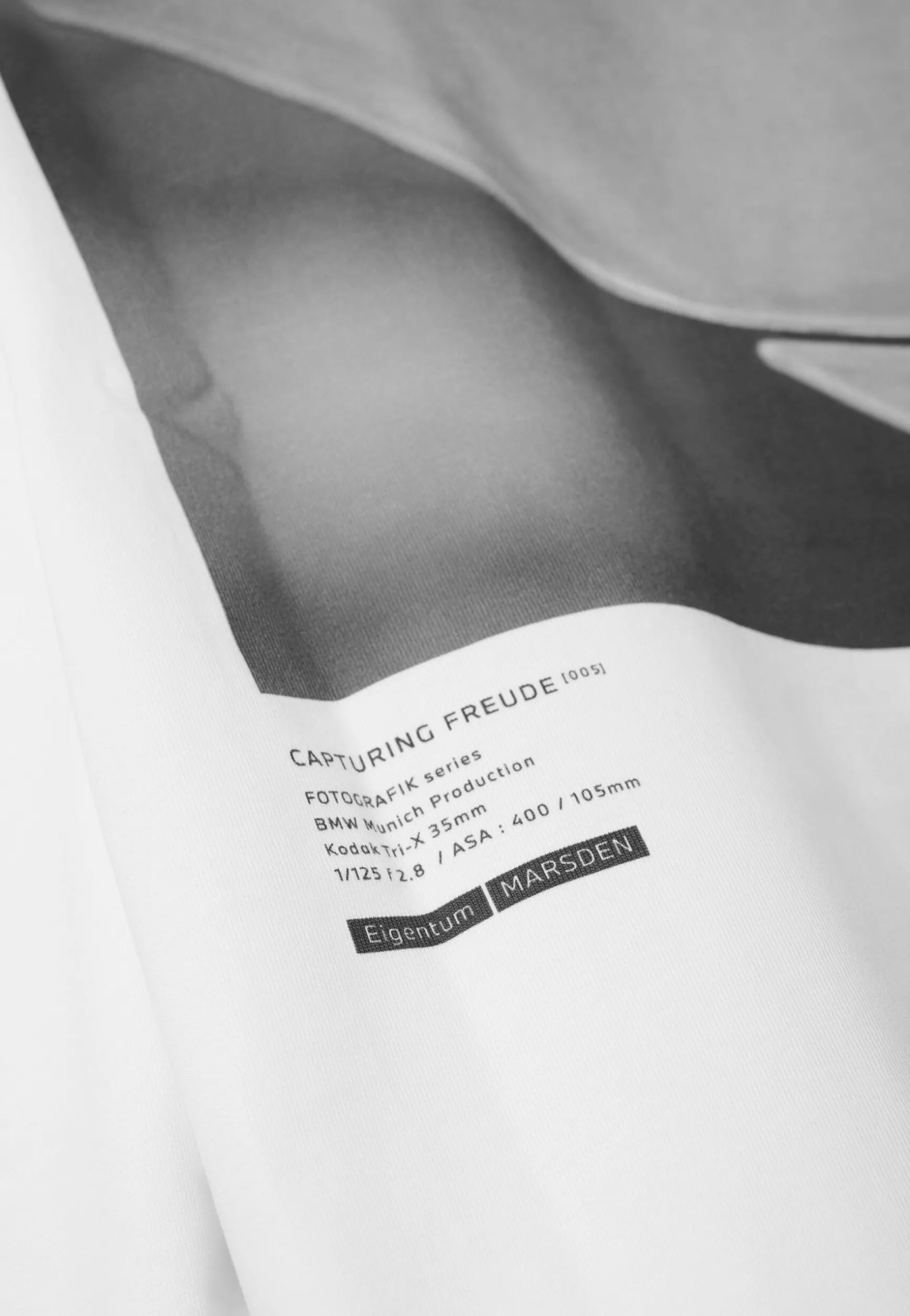 bmw_m_oversized_long_sleeve_tshirt_4-4.webp Hoodies<BMW Lifestyle BMW M Oversized Long Sleeve T-shirt white