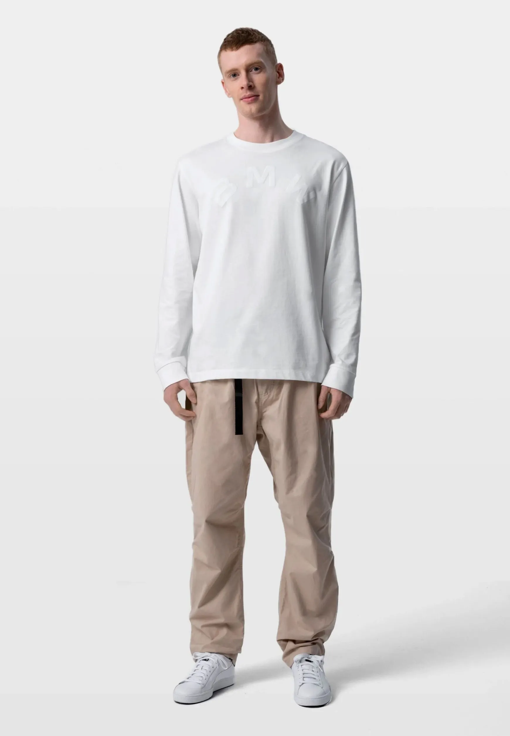 bmw_oversized_longsleeved_tshirt_2.webp T-shirts<BMW Lifestyle BMW oversized long-sleeved T-shirt white